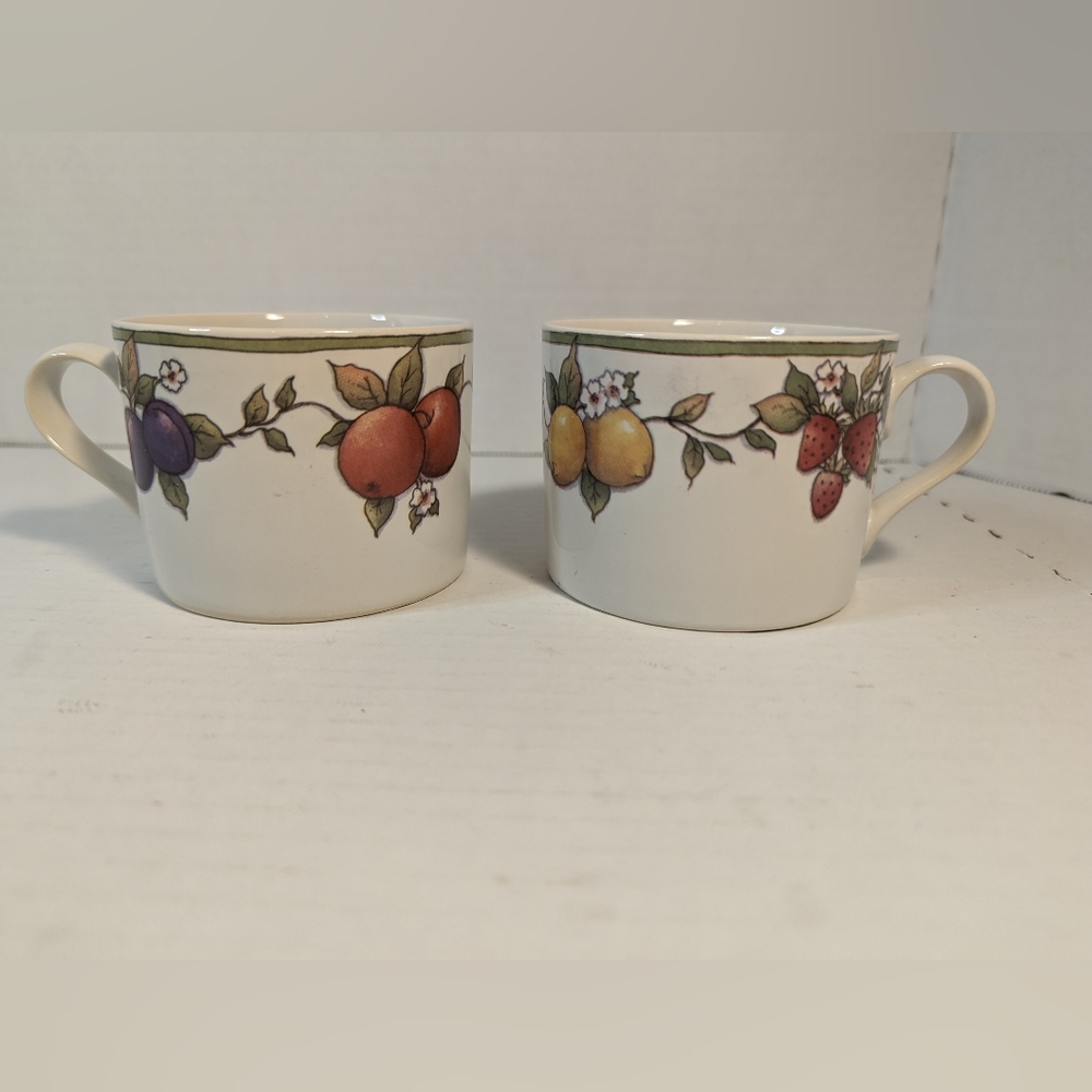 Annie's Orchard by International China Vintage 1997 Set of 2 Cups Fruit Vines